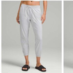 Lululemon Soft Jersey Classic-Fit Mid Rise Jogger Pants Size 4